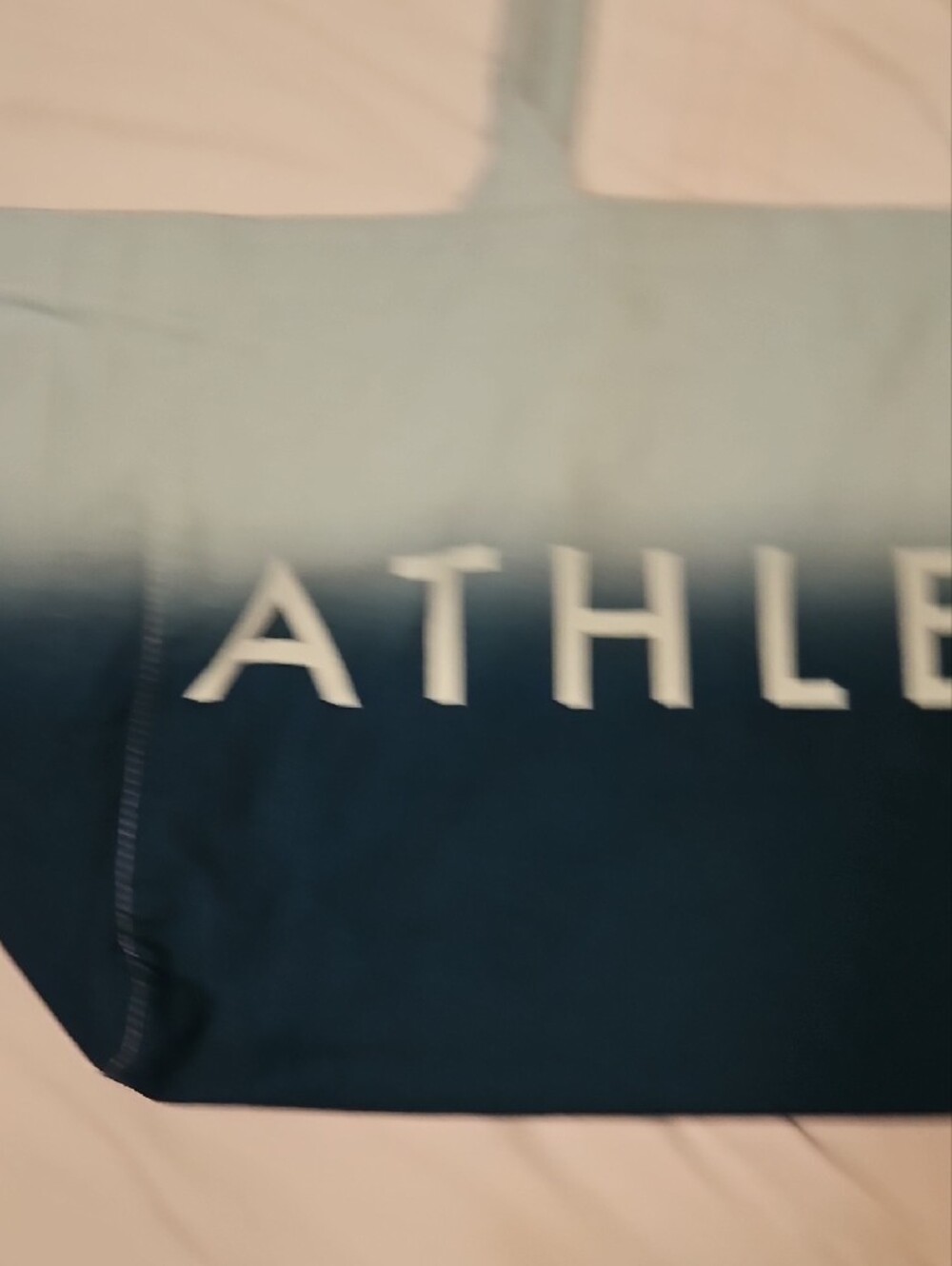 Athleta Ombre Blue Tote Bag EUC - Picture 7 of 11